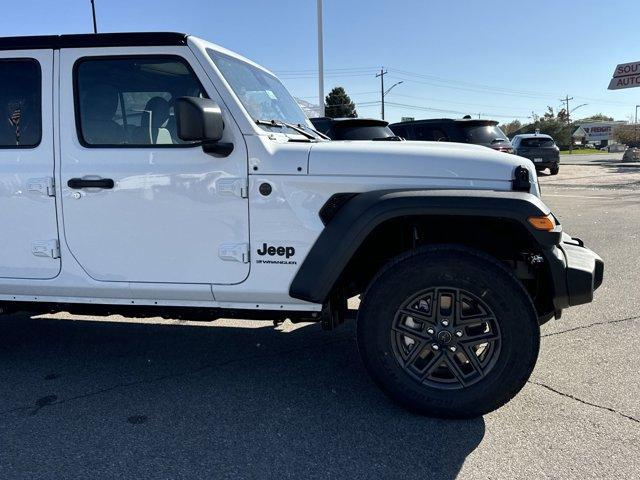 new 2025 Jeep Wrangler car, priced at $47,345