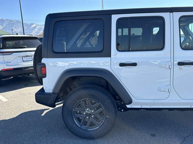 new 2025 Jeep Wrangler car, priced at $47,345