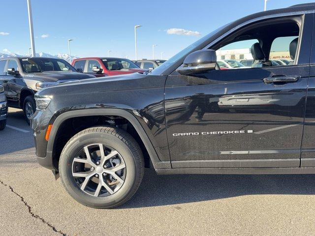 new 2025 Jeep Grand Cherokee car, priced at $44,773