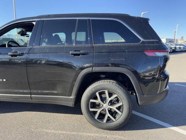 new 2025 Jeep Grand Cherokee car, priced at $43,773