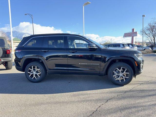 new 2025 Jeep Grand Cherokee car, priced at $44,773