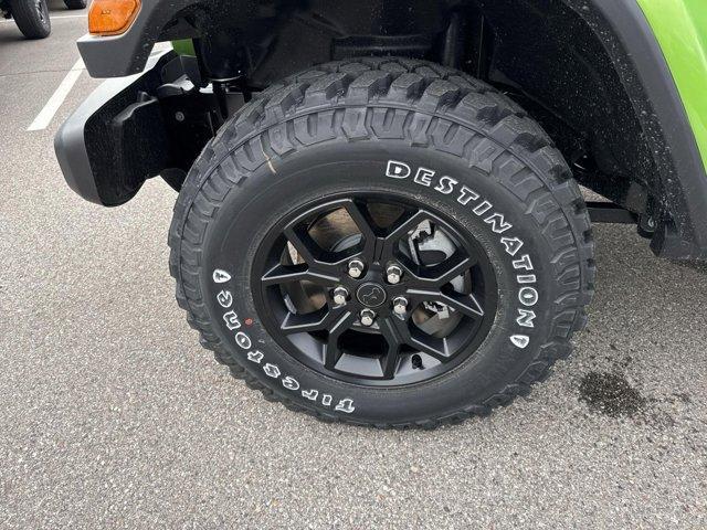 new 2025 Jeep Gladiator car, priced at $48,664