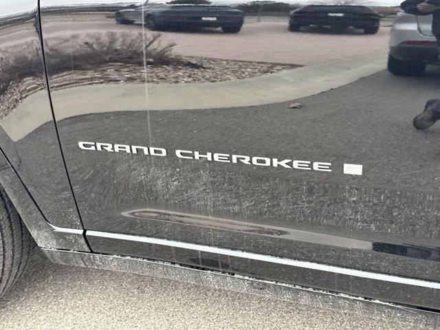 new 2025 Jeep Grand Cherokee car, priced at $59,127