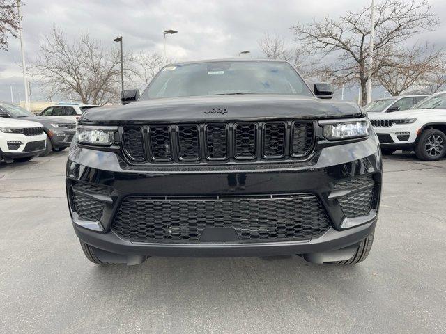 new 2025 Jeep Grand Cherokee car, priced at $43,114