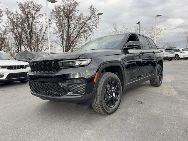 new 2025 Jeep Grand Cherokee car, priced at $43,114