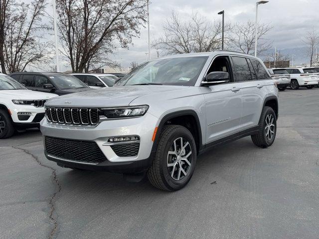 new 2025 Jeep Grand Cherokee car, priced at $45,773