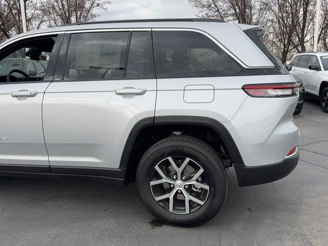 new 2025 Jeep Grand Cherokee car, priced at $45,773