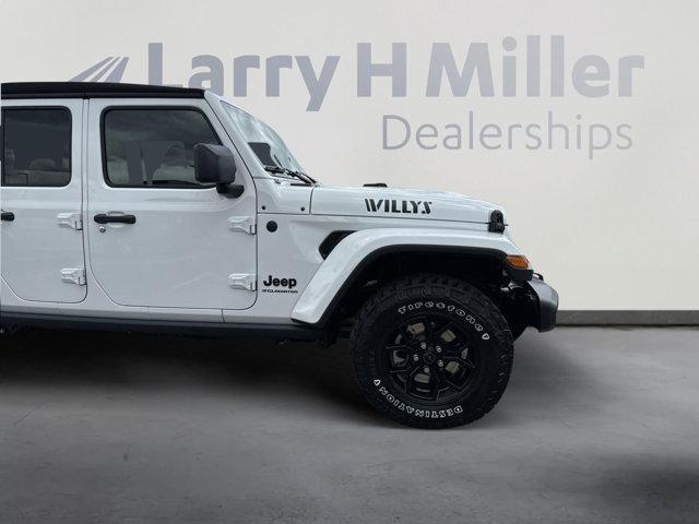 new 2024 Jeep Gladiator car, priced at $48,235