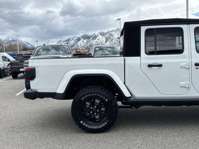 new 2024 Jeep Gladiator car, priced at $48,235