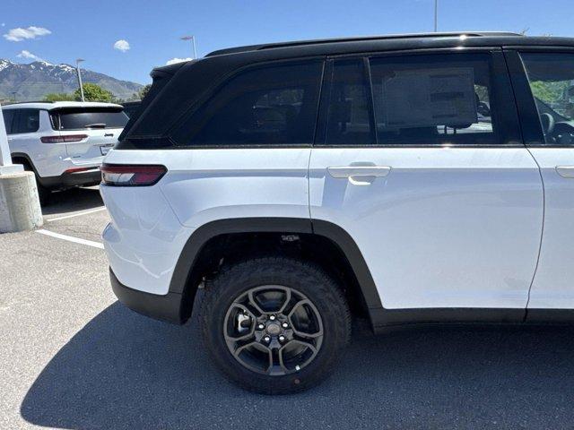 new 2025 Jeep Grand Cherokee 4xe car, priced at $62,250