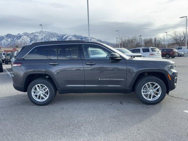 new 2025 Jeep Grand Cherokee car, priced at $40,812