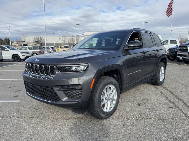 new 2025 Jeep Grand Cherokee car, priced at $40,812