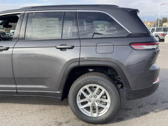 new 2025 Jeep Grand Cherokee car, priced at $40,812