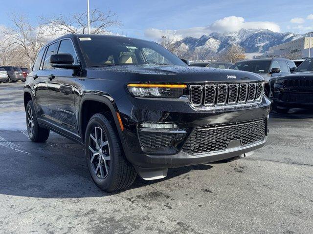 new 2025 Jeep Grand Cherokee car, priced at $45,773