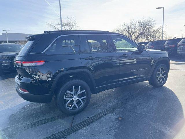 new 2025 Jeep Grand Cherokee car, priced at $45,773