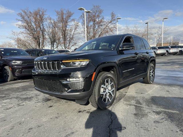 new 2025 Jeep Grand Cherokee car, priced at $45,773