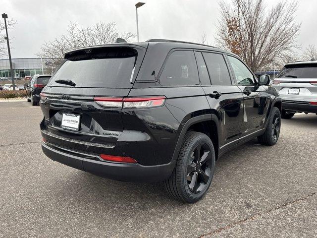 new 2025 Jeep Grand Cherokee car, priced at $52,122