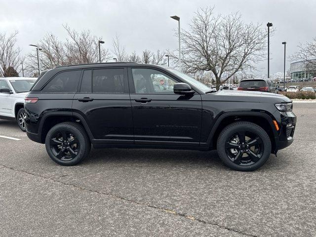 new 2025 Jeep Grand Cherokee car, priced at $52,122