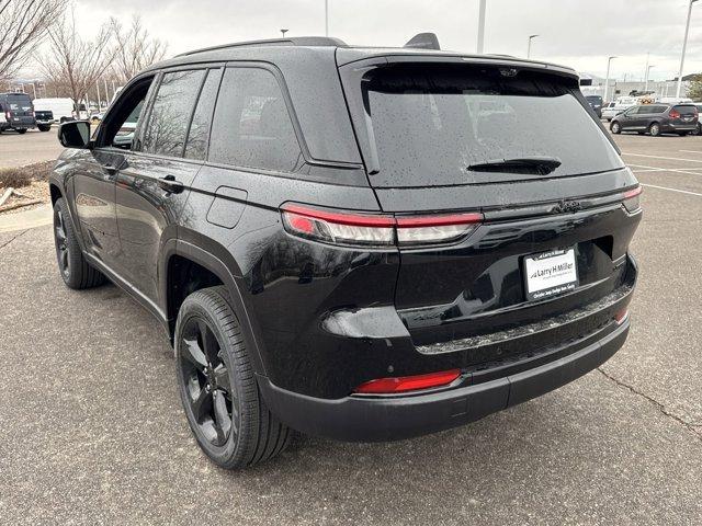 new 2025 Jeep Grand Cherokee car, priced at $52,122