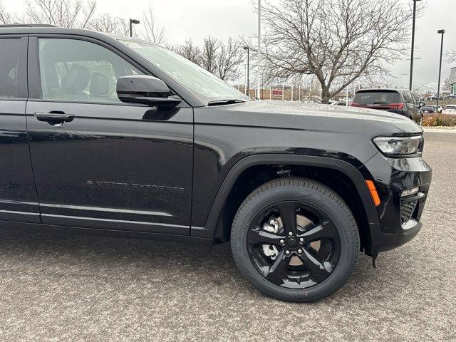 new 2025 Jeep Grand Cherokee car, priced at $52,122