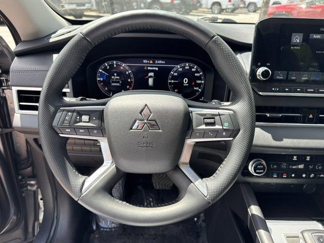 used 2024 Mitsubishi Outlander car, priced at $32,430
