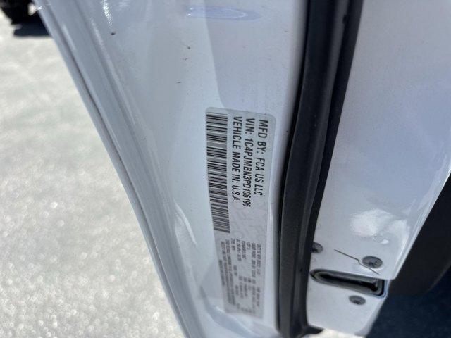 used 2023 Jeep Cherokee car, priced at $29,805