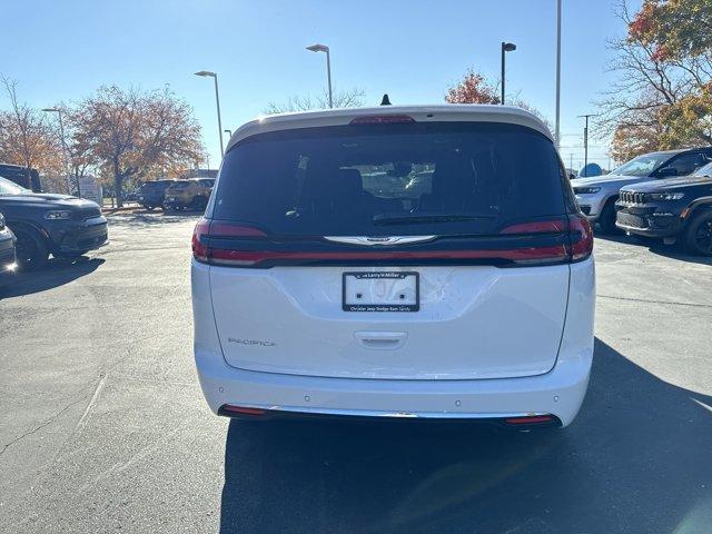 new 2025 Chrysler Pacifica car, priced at $42,145