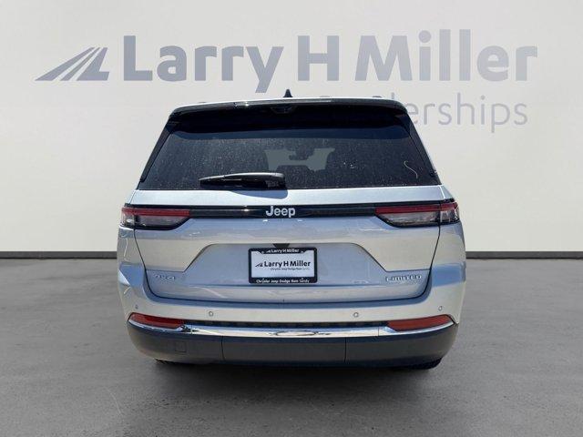 new 2025 Jeep Grand Cherokee car, priced at $49,437