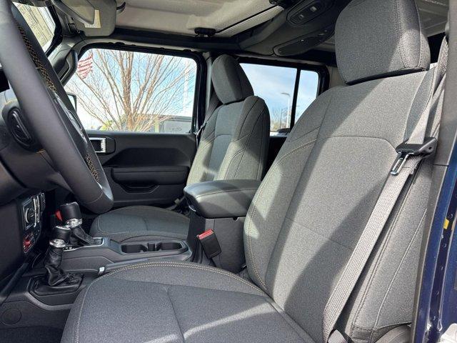 new 2025 Jeep Gladiator car, priced at $48,934