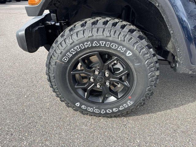 new 2025 Jeep Gladiator car, priced at $48,934