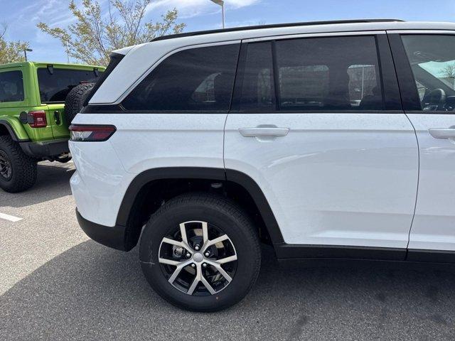 new 2025 Jeep Grand Cherokee car, priced at $43,436