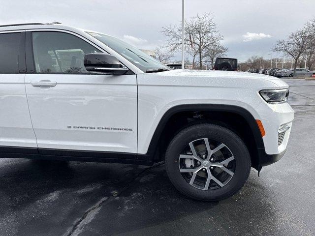 new 2025 Jeep Grand Cherokee car, priced at $43,236