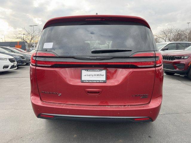 new 2025 Chrysler Pacifica car, priced at $50,811