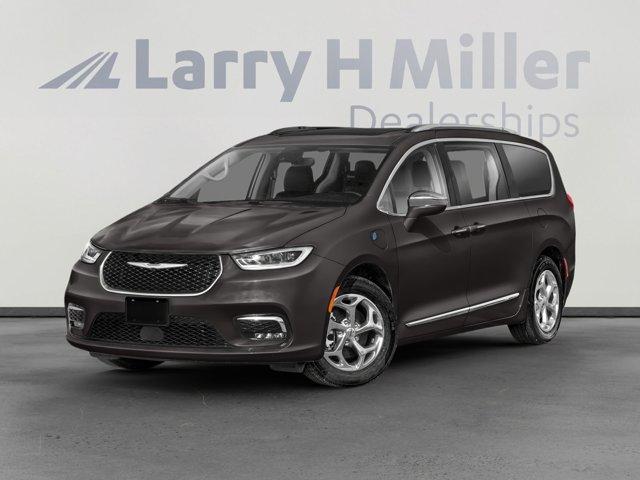 used 2023 Chrysler Pacifica Hybrid car, priced at $32,057
