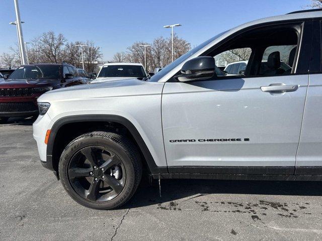 new 2024 Jeep Grand Cherokee L car, priced at $43,638