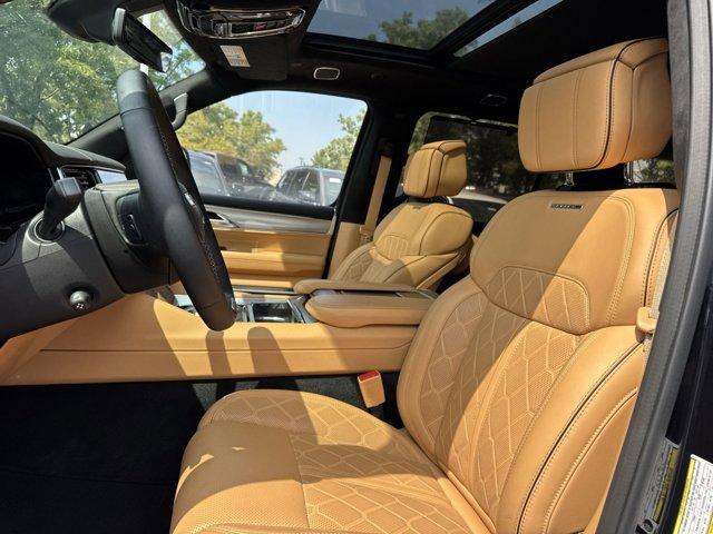 new 2023 Jeep Grand Wagoneer car, priced at $86,301