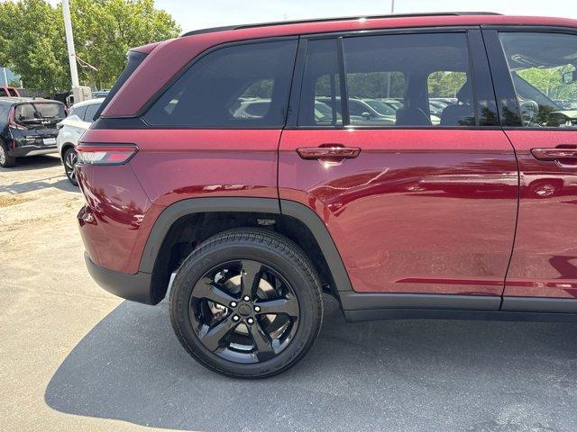 used 2023 Jeep Grand Cherokee car, priced at $32,309