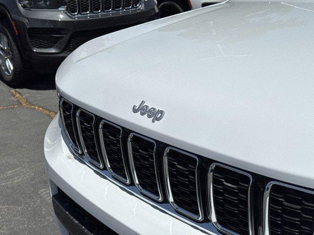new 2025 Jeep Grand Cherokee L car, priced at $45,193