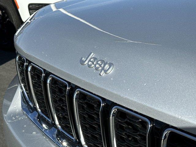 new 2025 Jeep Grand Cherokee car, priced at $44,773