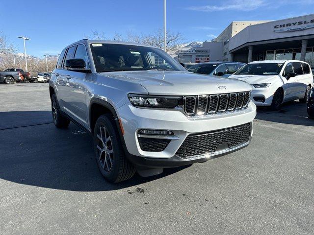 new 2025 Jeep Grand Cherokee car, priced at $44,773