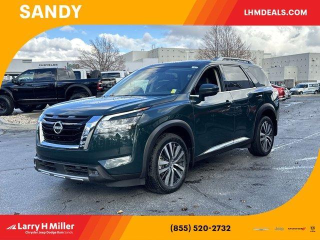 used 2022 Nissan Pathfinder car, priced at $34,629