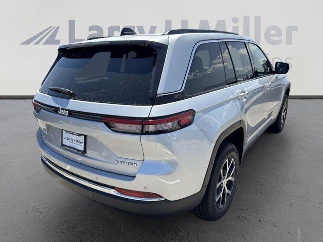 new 2025 Jeep Grand Cherokee car, priced at $43,997