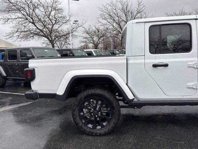 new 2025 Jeep Gladiator car, priced at $43,632