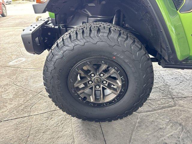 new 2025 Jeep Wrangler car