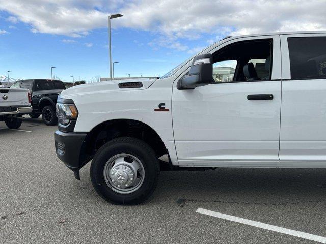 new 2024 Ram 3500 car, priced at $77,079