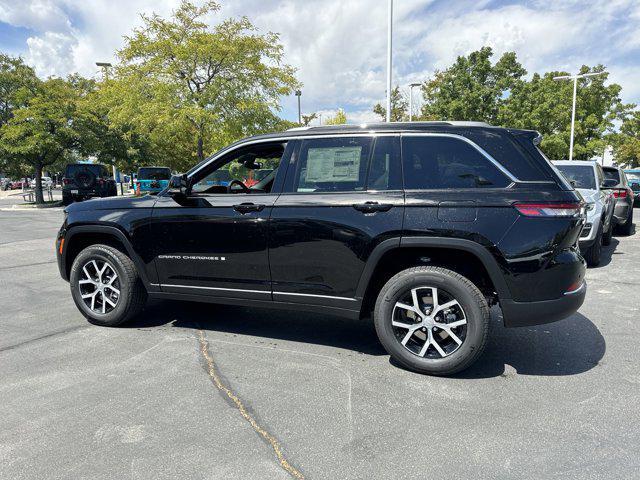 new 2024 Jeep Grand Cherokee car, priced at $40,628