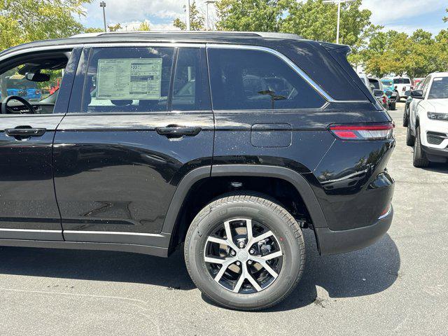 new 2024 Jeep Grand Cherokee car, priced at $40,628