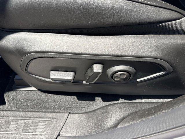 new 2025 Jeep Grand Cherokee car, priced at $43,402