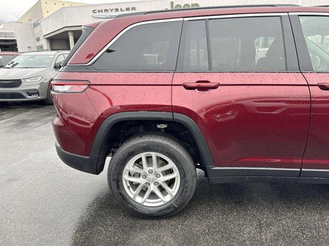 new 2025 Jeep Grand Cherokee car, priced at $37,799