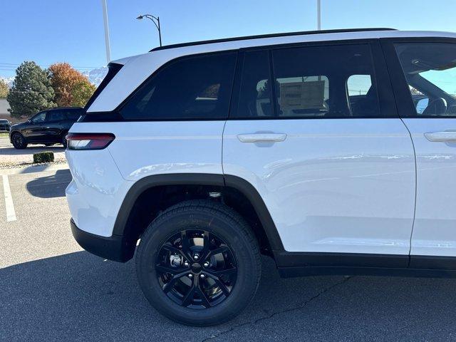 new 2025 Jeep Grand Cherokee car, priced at $45,430